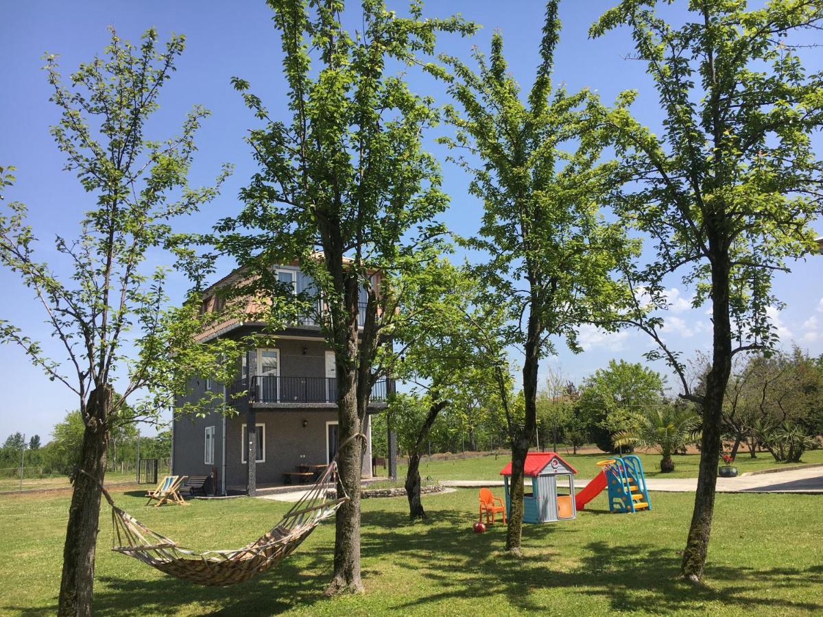 Дом на пляже Black sea House Кобулети Экстерьер фото