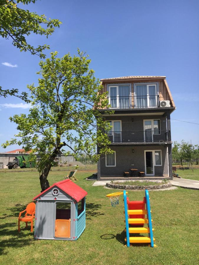 Дом на пляже Black sea House Кобулети Экстерьер фото