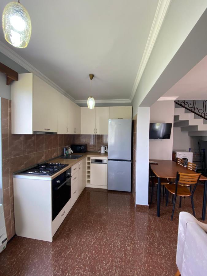 Дом на пляже Black sea House Кобулети Экстерьер фото