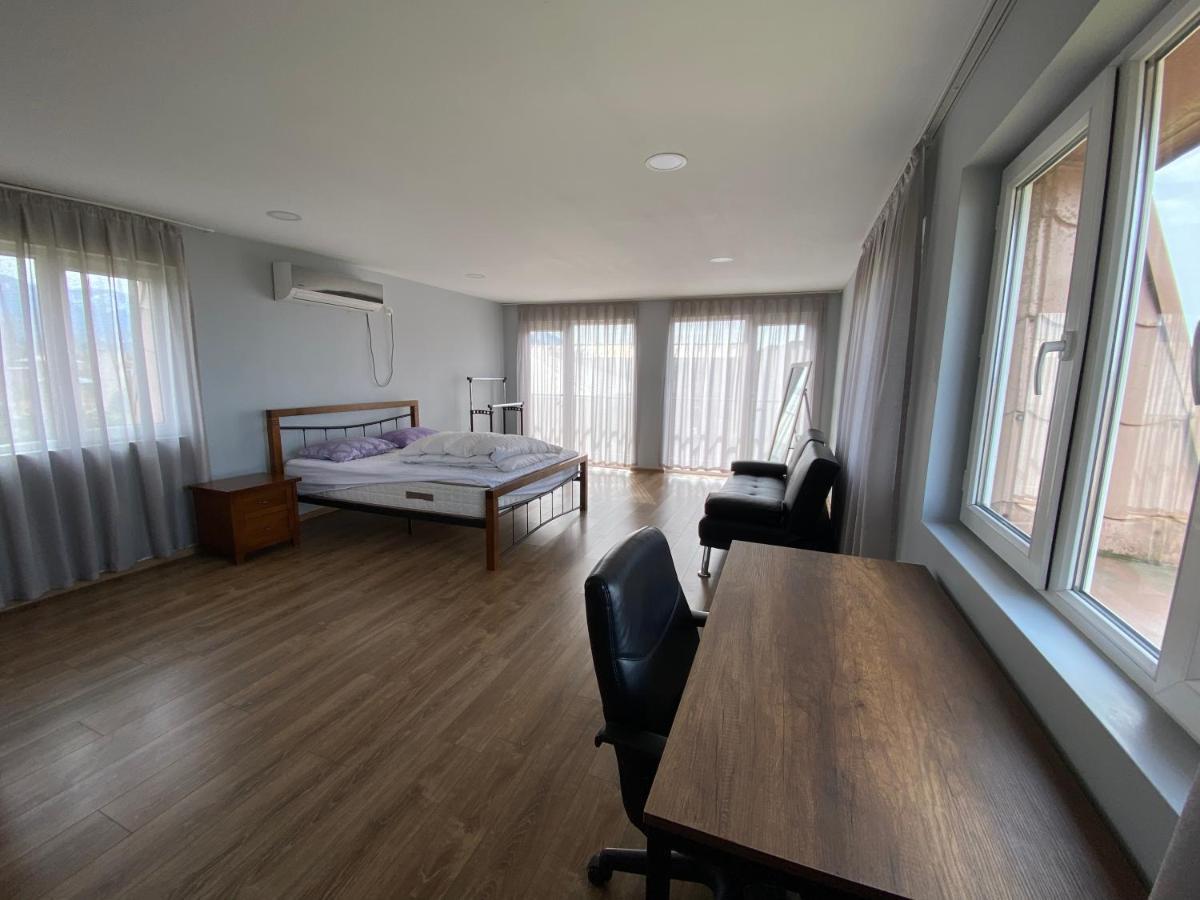 Дом на пляже Black sea House Кобулети Экстерьер фото